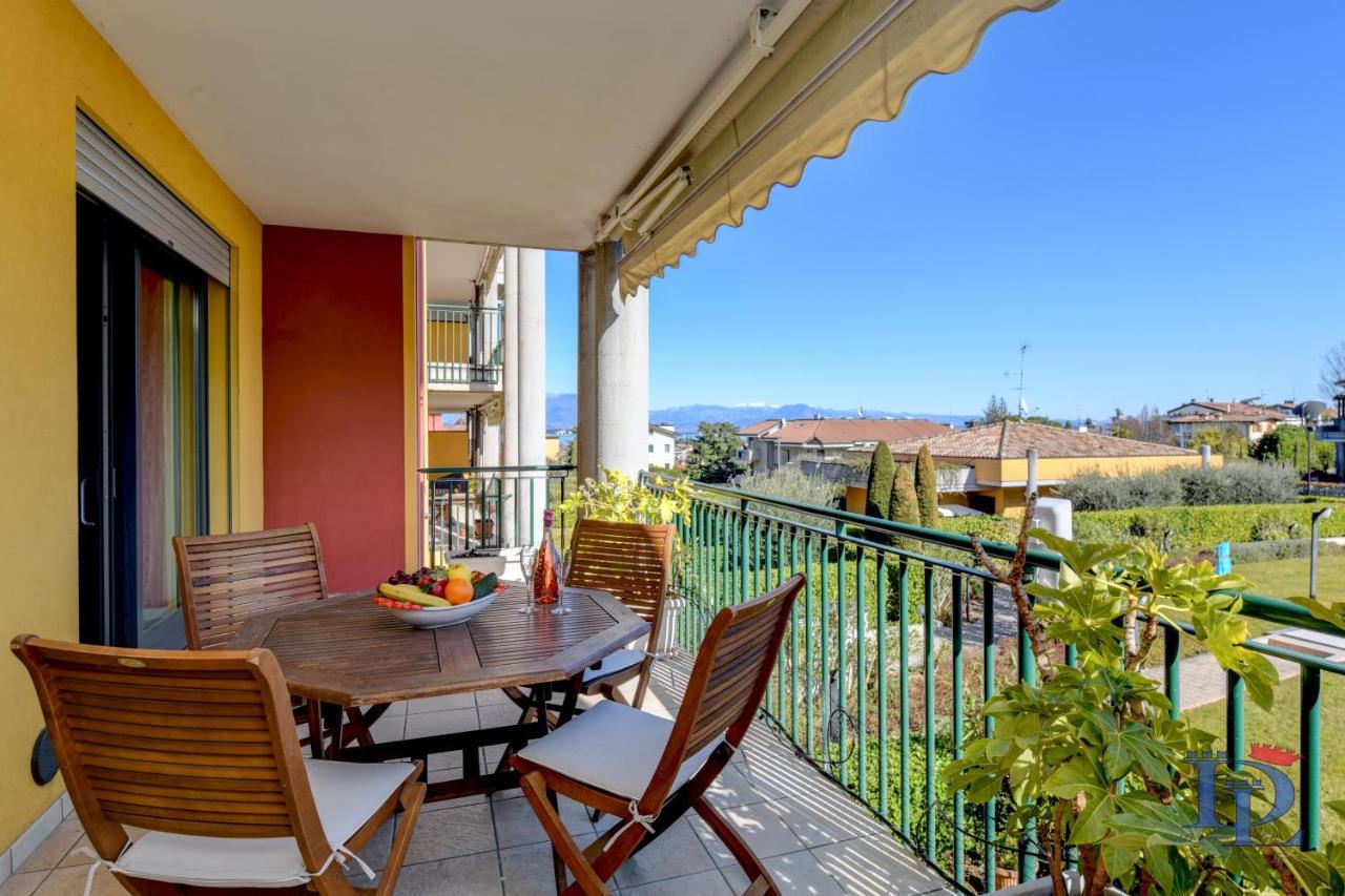 Desenzanoloft Official Partner Marriott Homes & Villas -Butterfly And 5 Pools Family Apartment Desenzano del Garda Exterior foto